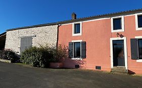 Corps De Ferme